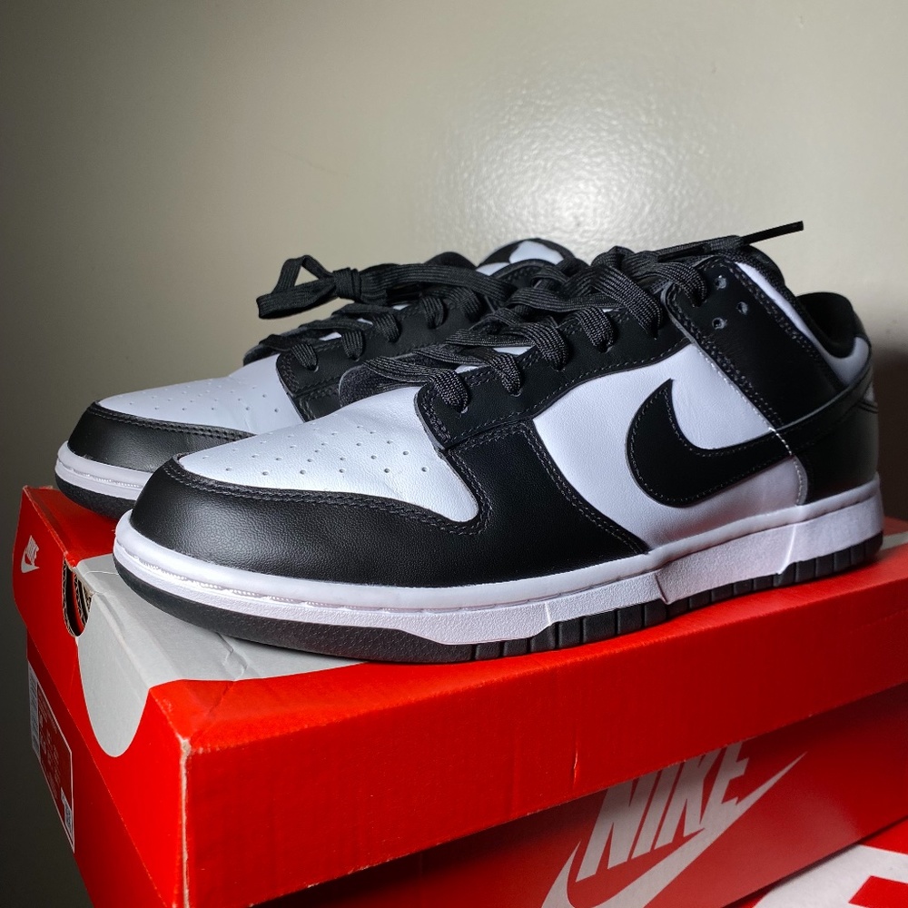Nike Dunk Low 'Panda'